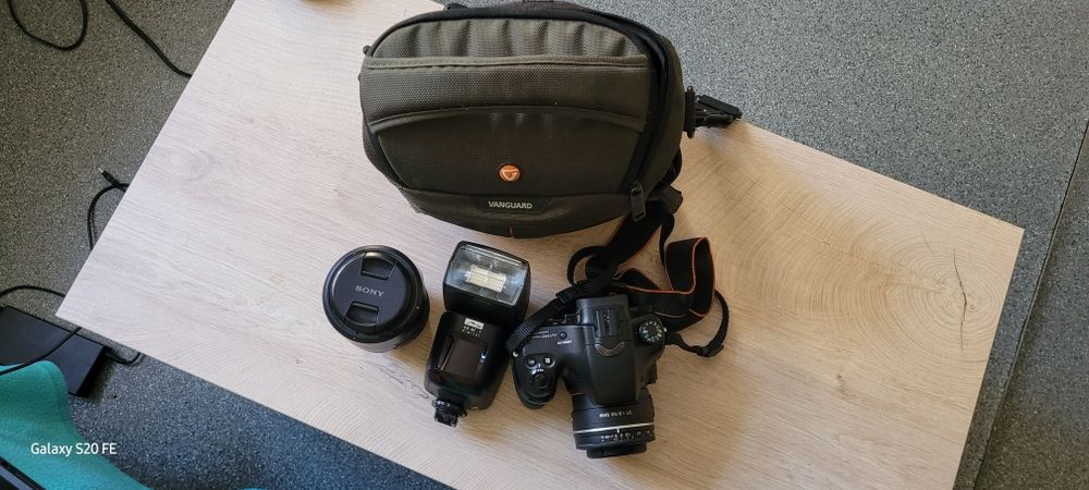 Sony A57+2 об'єктива+спалах+сумка