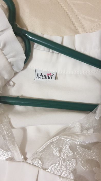 Блузка женская..