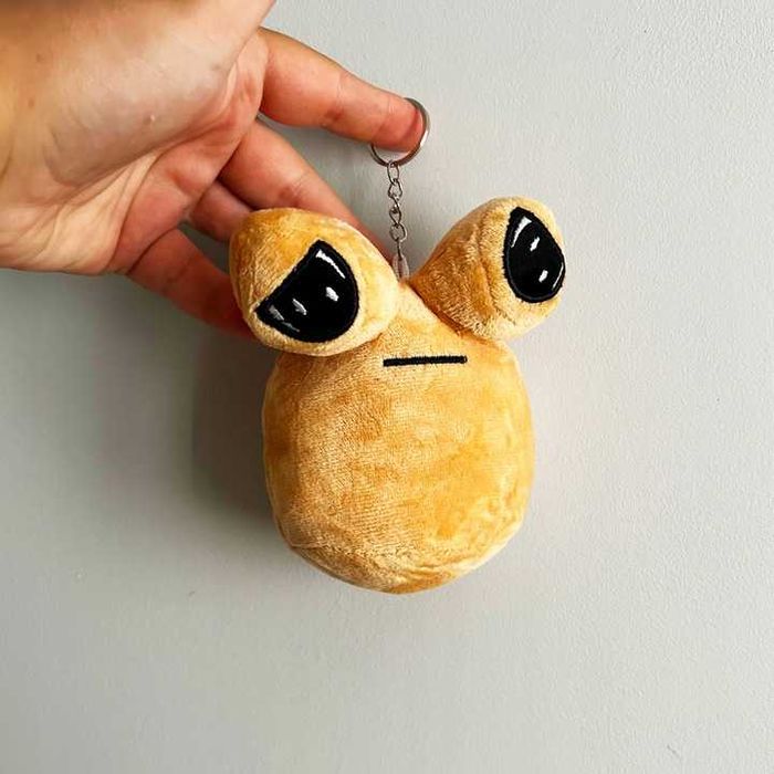 MASKOTKA BRELOCZEK POU pluszowy mój zwierzak kosmita 15 CM