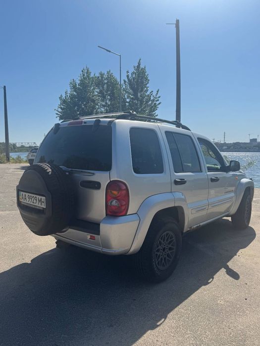Продаж Jeep Liberty 6000$ для ЗСУ знижка