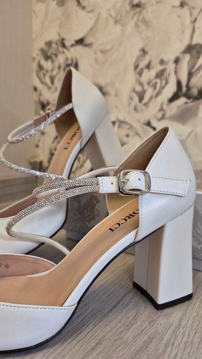 Шкіряні туфлі, білі, 40р.