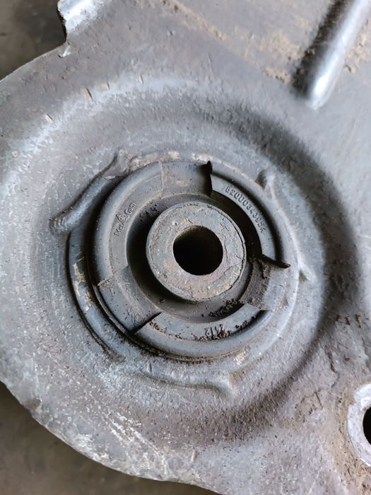 Подрамник трафик виваро примастар