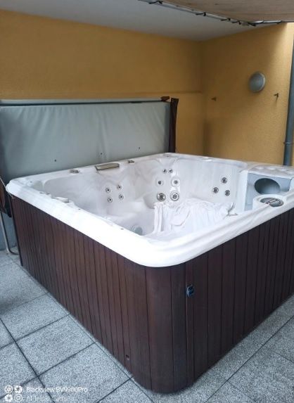 Sundance spas Hawthorne jacuzzi caloroczne 230x230 xxl
