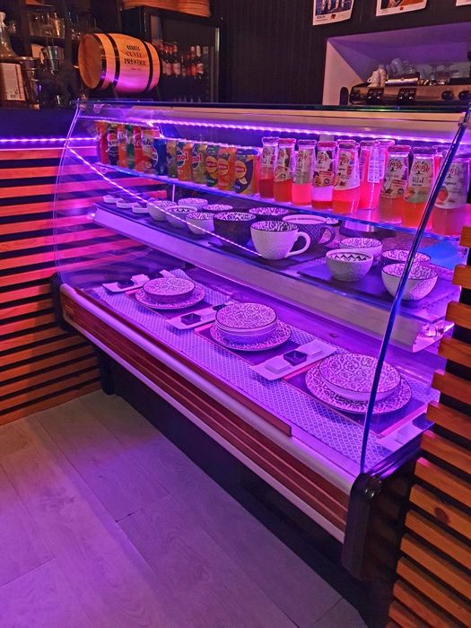 Balcão Vitrine com iluminação LED