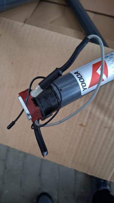 Silniki roletowe radiowe YOODA w zestawie