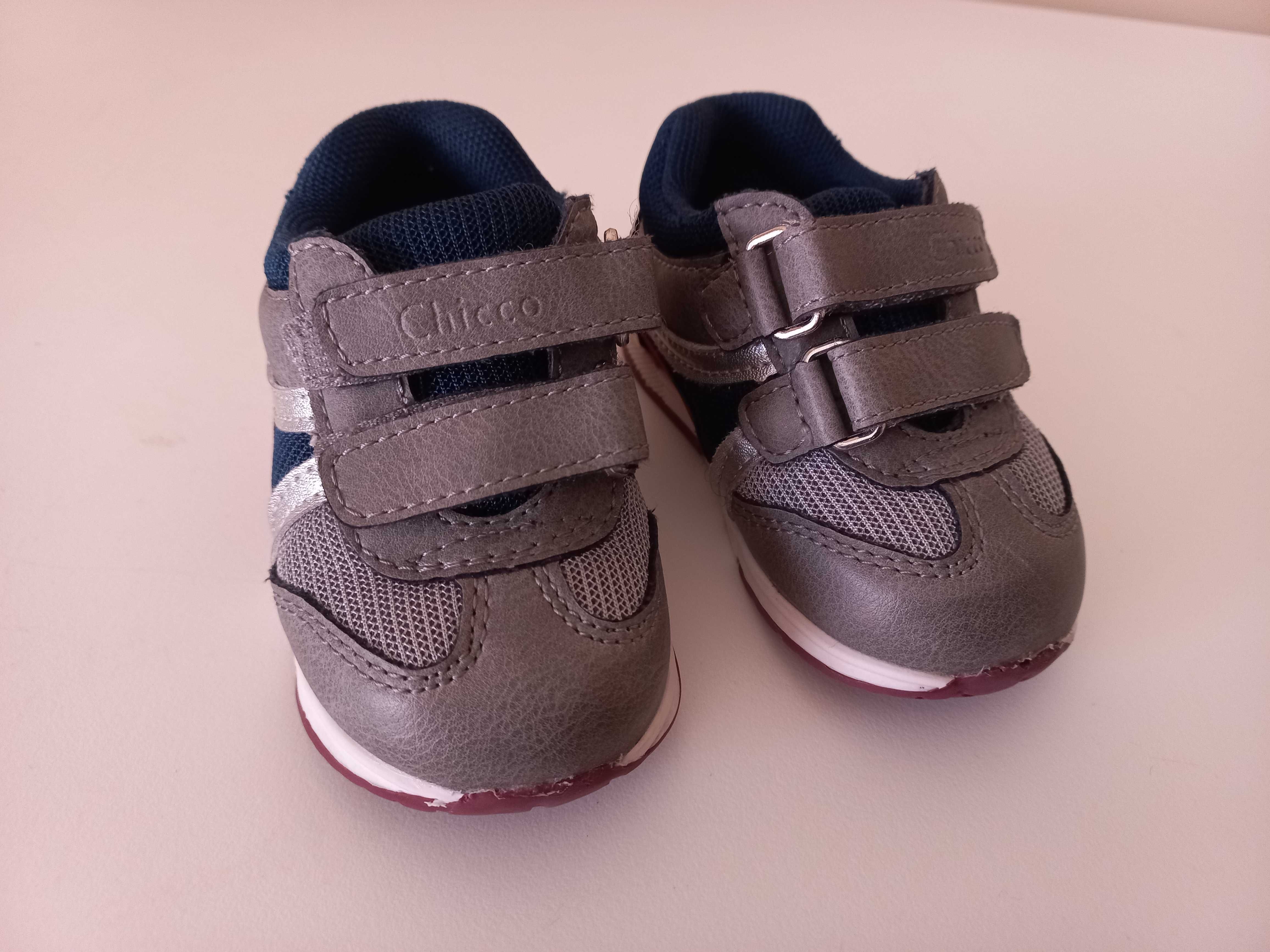 Sapatos bebe primeiros store passos chicco