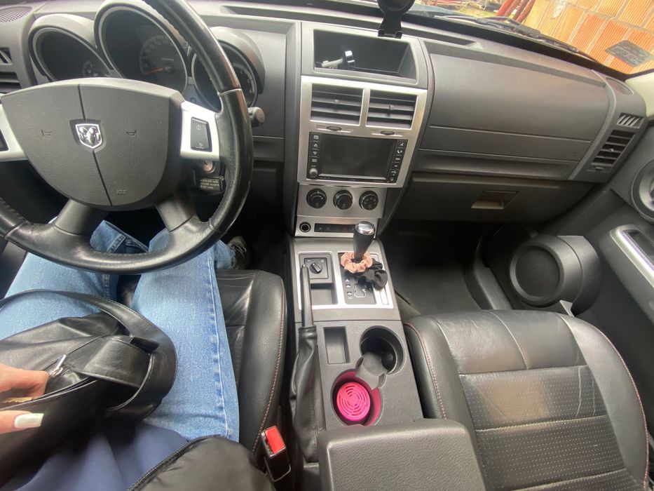 Samochód  Marki Dodge Nitro