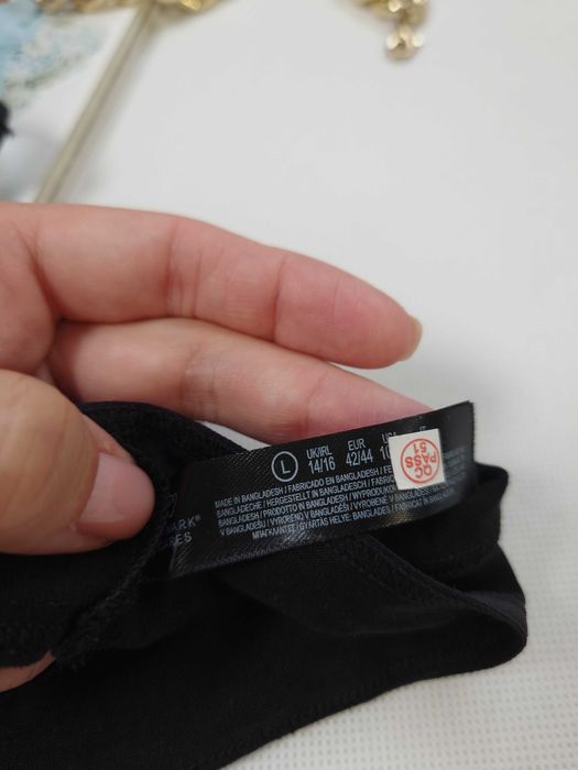 Czarne majtki stringi Primark 42-44