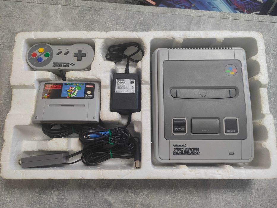 Pack Completo Super Nintendo (SNES) 1993 CIB + Super Scope Boxed + Extras Raros (Coleção)