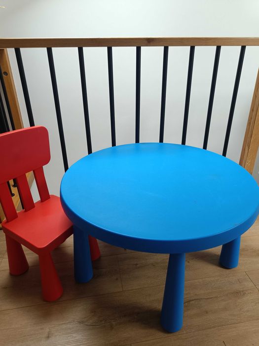 Zestaw krzesełko i stolik mamut dla dzieci Ikea