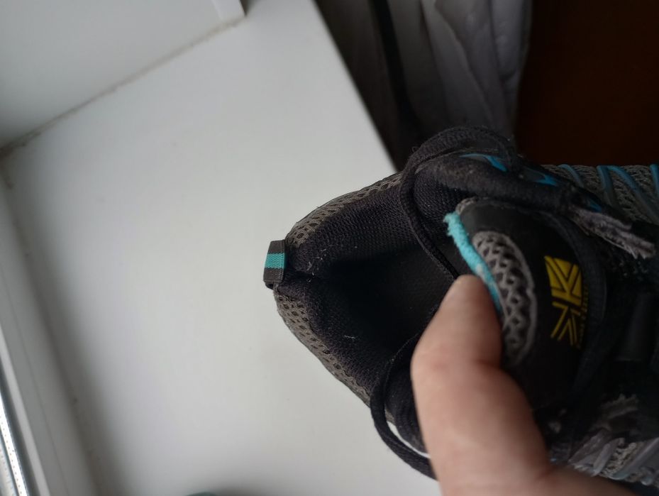 Кроссовки Karrimor 39р фирменн. 25 см