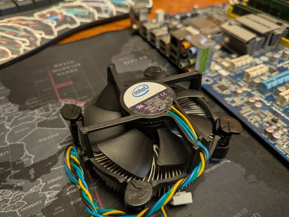 Комплект lga775/core 2 quad/6gb