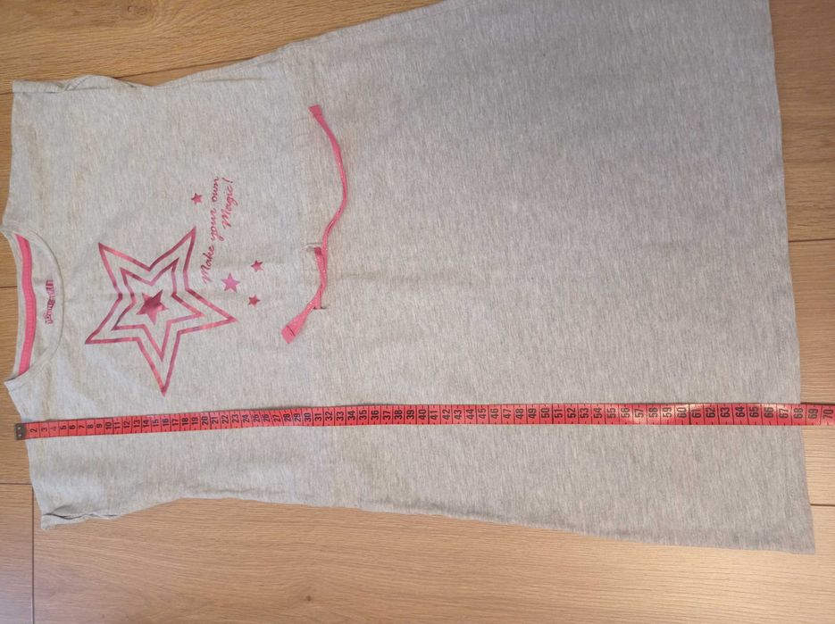 Sukienka z bawełny 140cm.