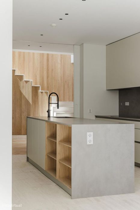 Penthouse T5 com vista, Campo Mártires da Pátria, Lisboa