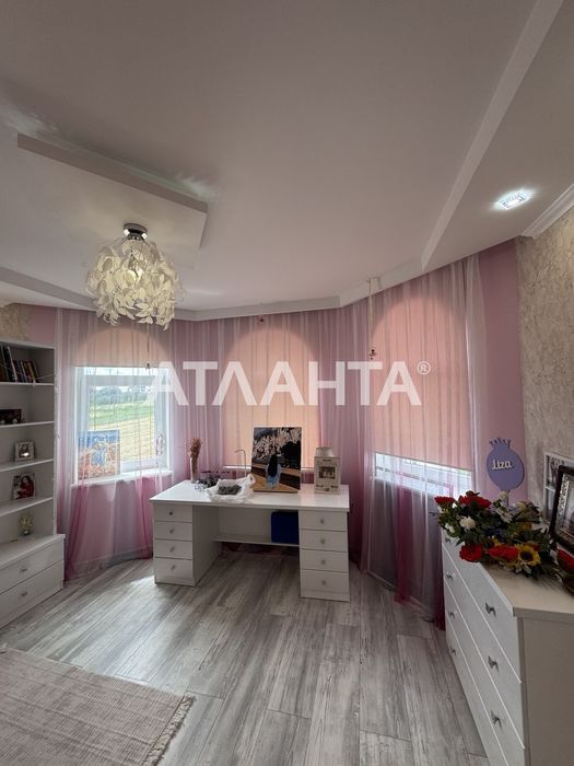 Гарний будинок в Чагрі