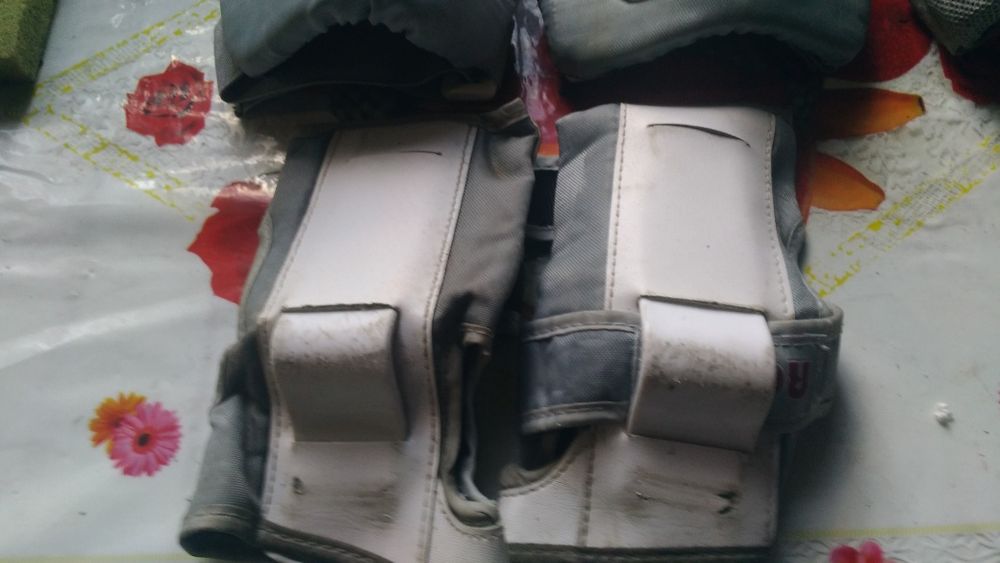 Продам наколенники,налокотники