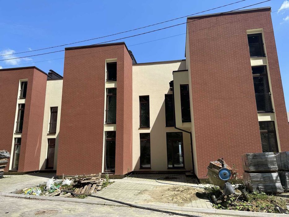 Продаж елітного Таунхаусу в м. Винники