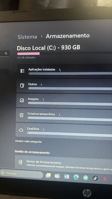 HP 15 – AMD 3020e • 4GB RAM • 930GB – Windows 11 Pro