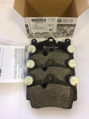 Тормозные колодки VW TOUAREG / audi q7 с 2002 по 2014 ( Оригинал VAG)