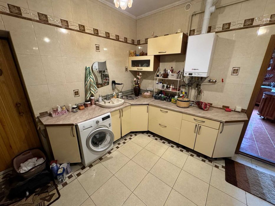 ‼️Центр‼️Цегляний будинок, 255 м², 15 соток, баня та басейн