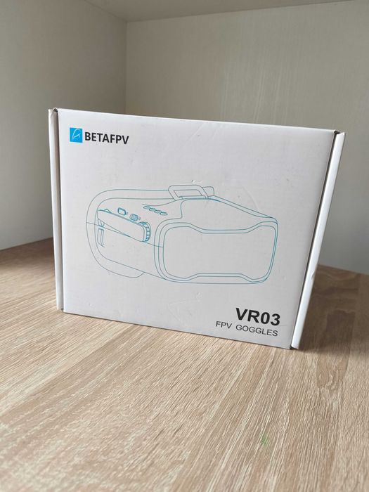 BETAFPV VR03 FPV окуляри з антеною 5.8G 3dBi та записом на SD карту