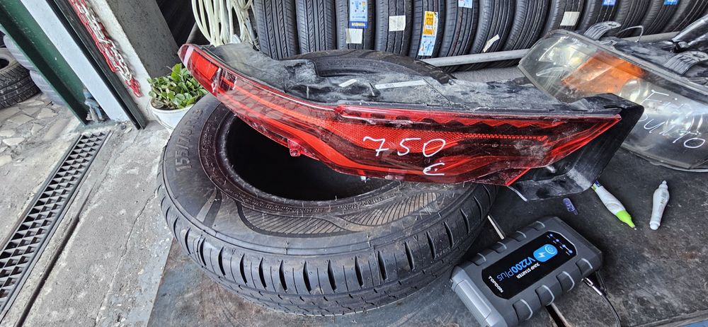 Farolim jaguar f type