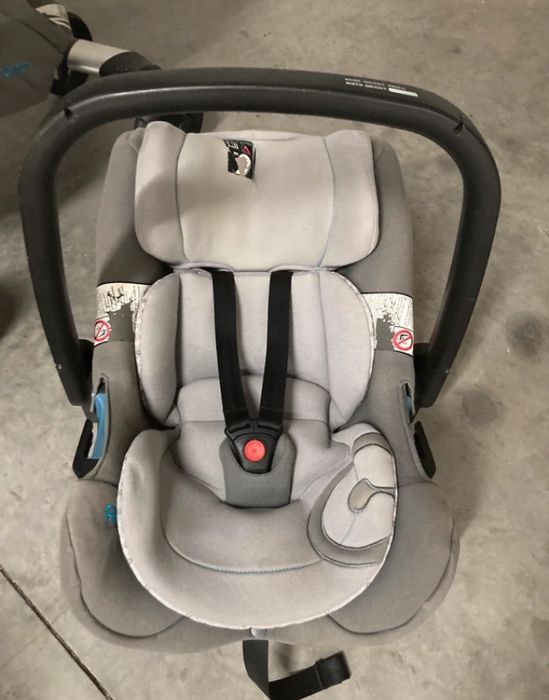 Trio Concord Neo Ovinho + alcofa + cadeira de passeio