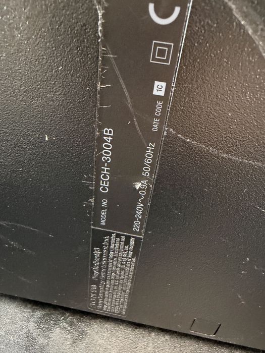 Konsola Sony PS3 Slim + 2 pady + kable