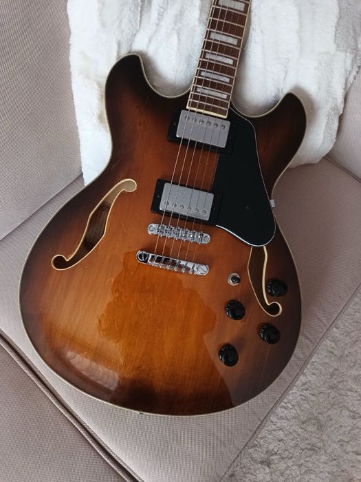 Gitara Ibanez hollowbody model AS 73-TBC