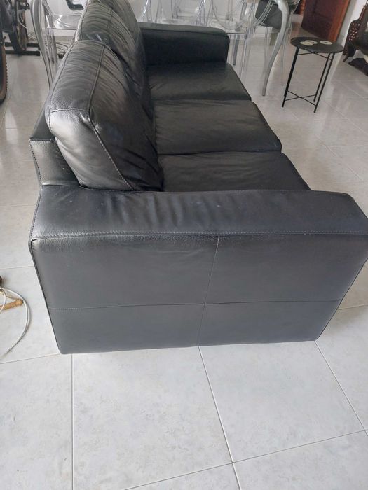 Sofá Ikea 3 lugares Pele