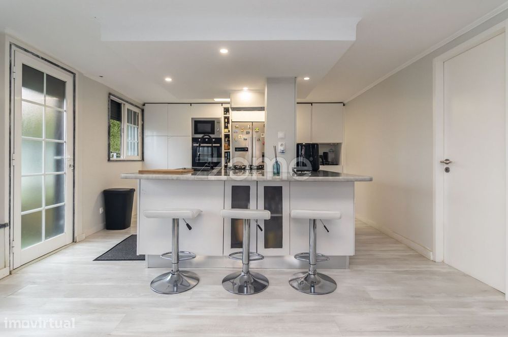 Villa T3 Renovada no Parque Verde