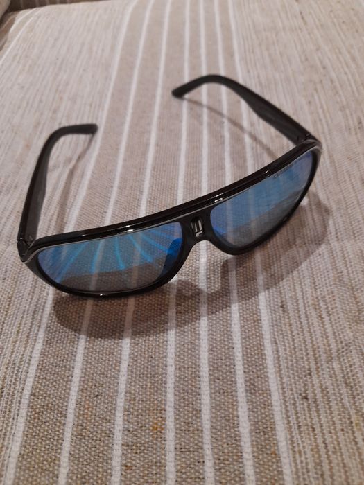 Óculos para o sol novos ,modelo novo