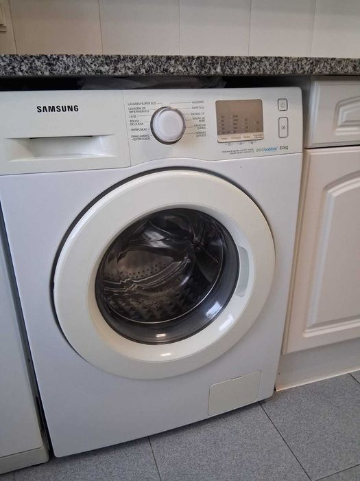 Maquina de lavar roupa com capacidade 8Kg - Samsung Eco-Bubble