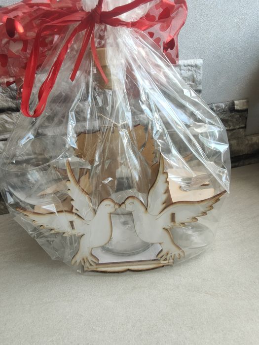 Prezent rocznica ślubu młoda para nowe