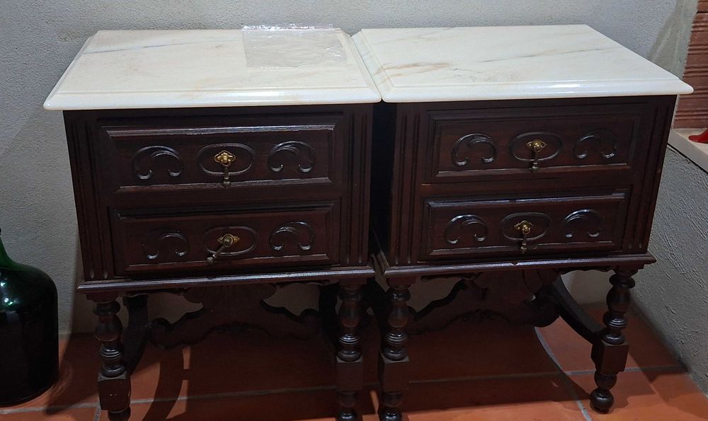 Mobilia de quarto estilo antigo