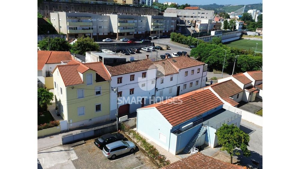 Moradia T3 Bairro c/ logradouro