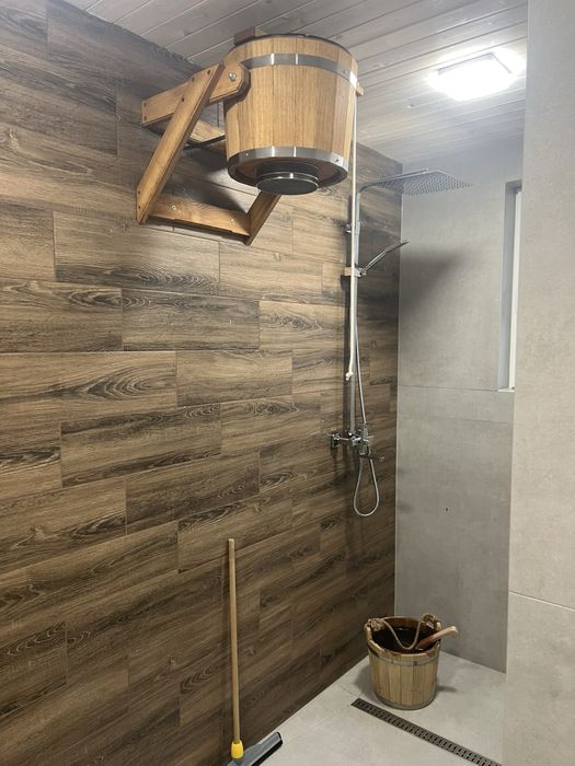 Затишний Будинок для відпочинку та святкування у Rest Family