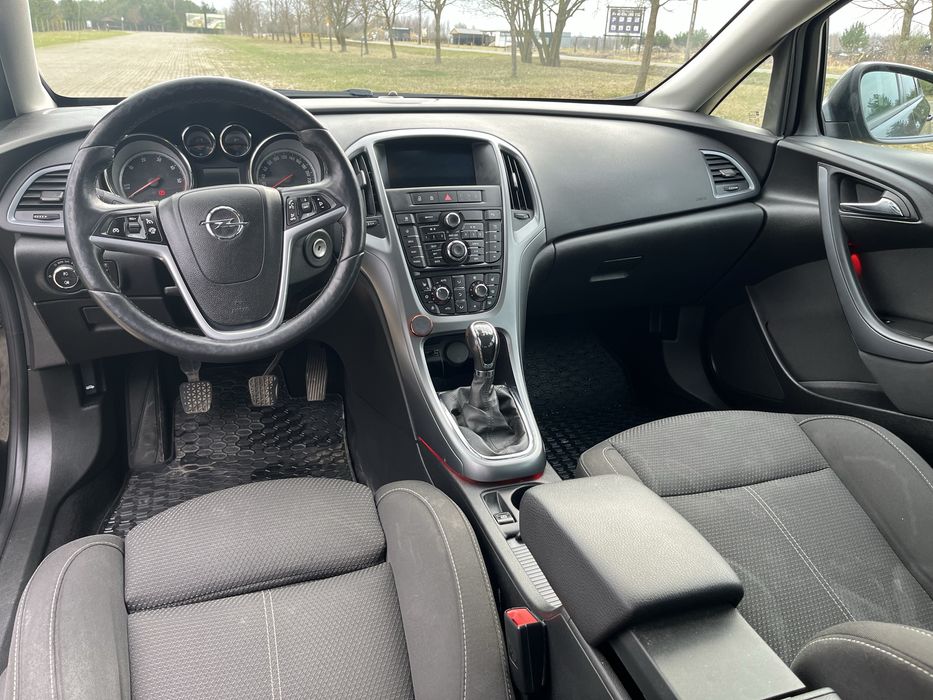 Opel Astra J Sports Tourer