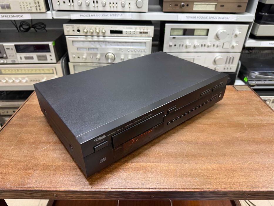 Odtwarzacz płyt CD Yamaha CDX-580 Audio Room