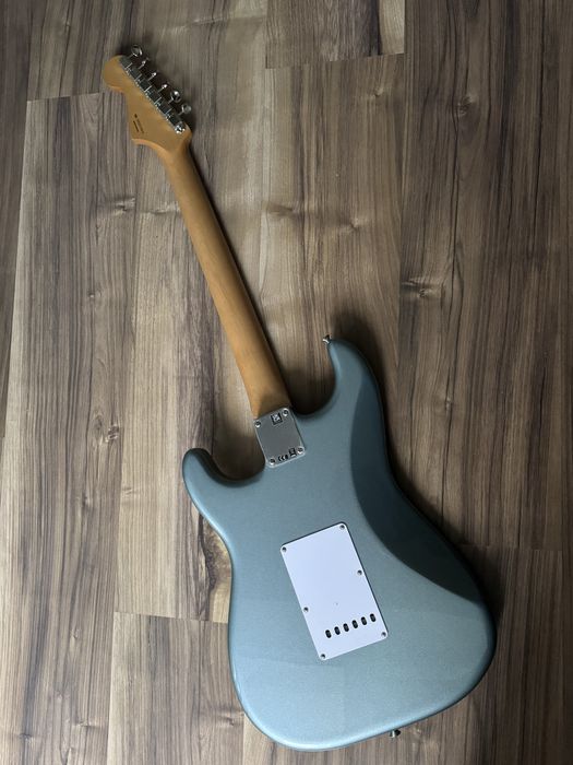 Новий Fender Vintera ’60s Stratocaster Ice Blue Metallic + чохол