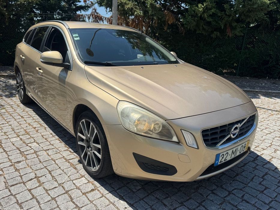 Volvo V60 2.0 D3 Momentum