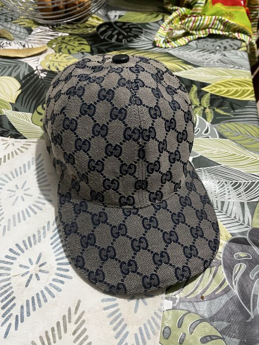 Boné Gucci GG Supreme