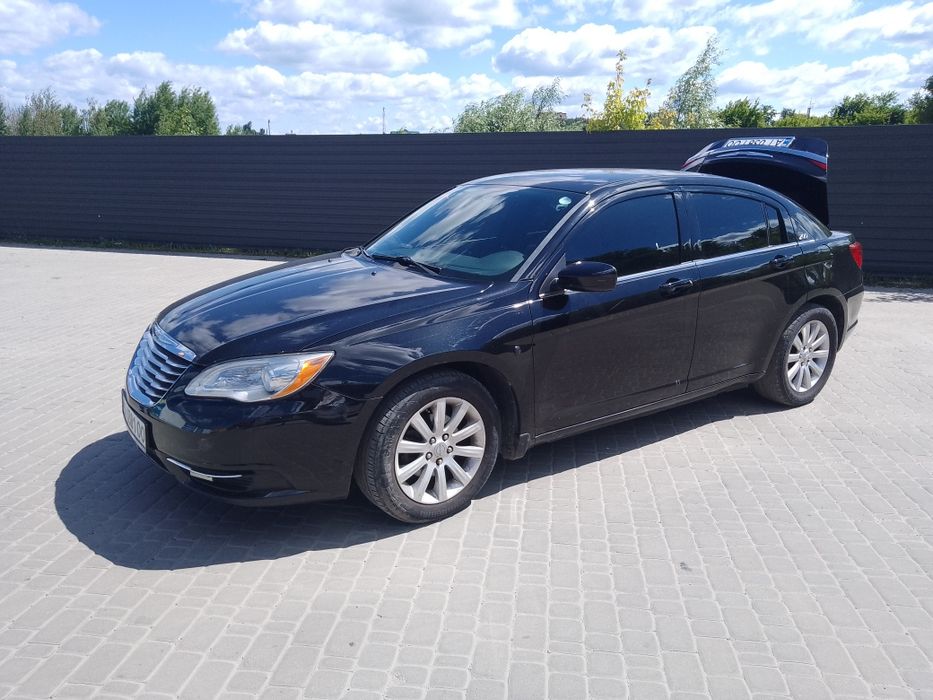 Продам Chrysler 200
