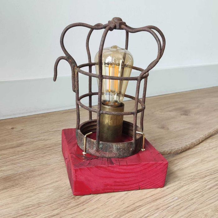 Candeeiro de pousar transformado64284083941891122