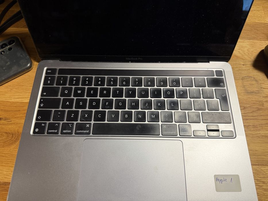 Sprzedam MacBook pro m1