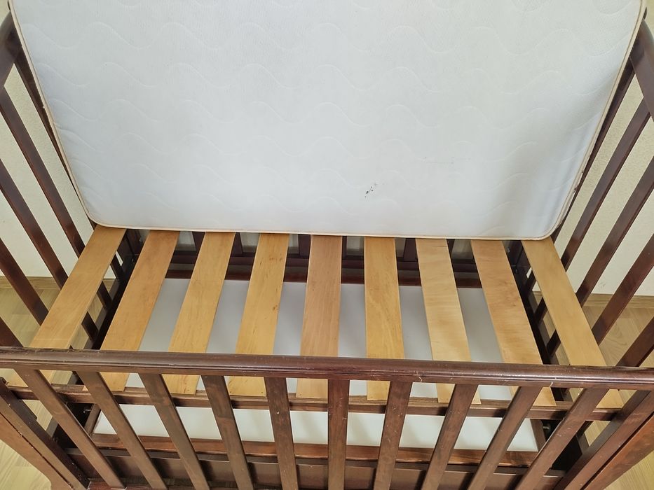 Дитяче ліжечко маятник