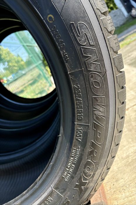 Opony Zimowe Toyo Snowprox 235/55R19 105 V / Komplet