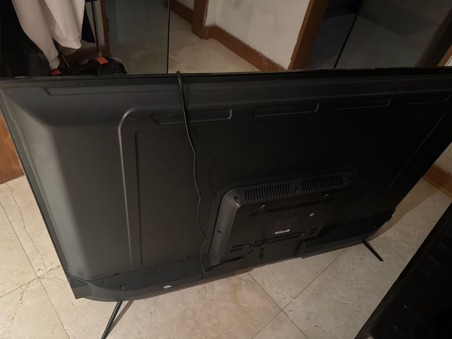 Vendo TV Qilive – Excelente Estado