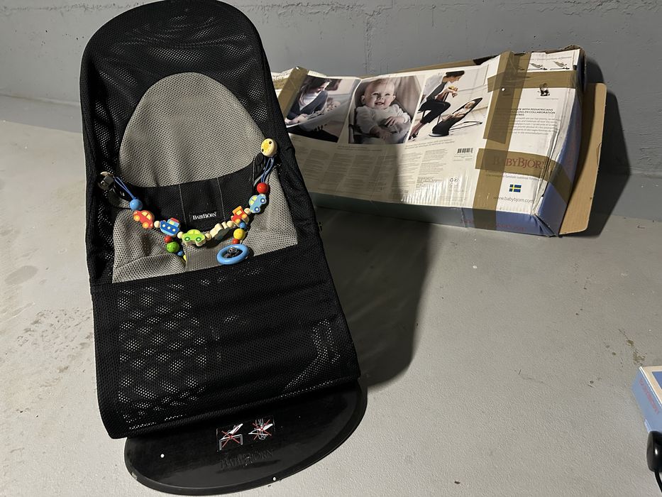 Babybjorn Mesh bujaczek + zabawki gratis