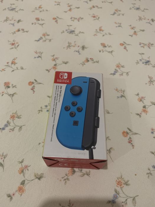 Nintendo Switch em ótimo estado com comando extra, caixa original